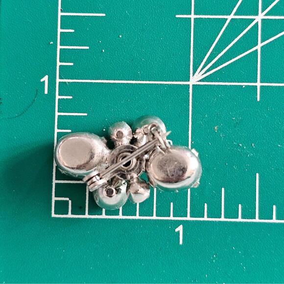 Pretty Small Rhinestone Pin - Picture 2 of 2